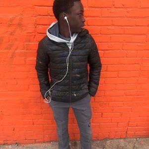 Meet your Posher, Adam